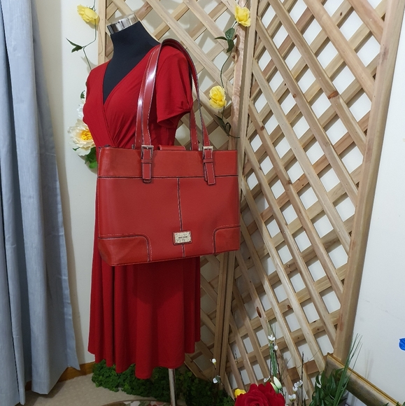 Laura Jones | Shoulder Bag / Laptop Bag | Red | Pre-Owned - Picture 12 of 16